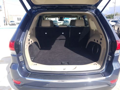 Used 2020 Jeep Grand Cherokee Limited image 13