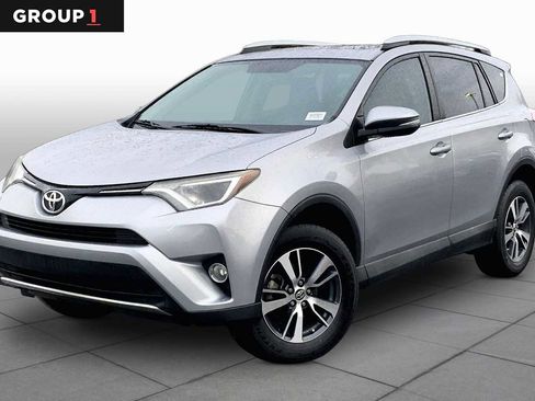 Used 2016 Toyota RAV4 XLE FWD image 1