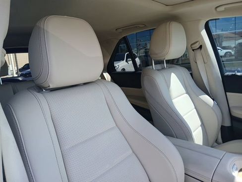 Used 2025 Mercedes-Benz GLE 350 4MATIC image 15
