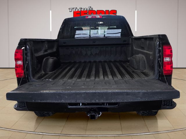 Used 2017 Chevrolet Silverado 1500 Custom w/ Custom Convenience Package AWD/4WD image 9