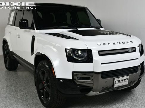 Used 2022 Land Rover Defender 110 X-Dynamic SE AWD/4WD image 1