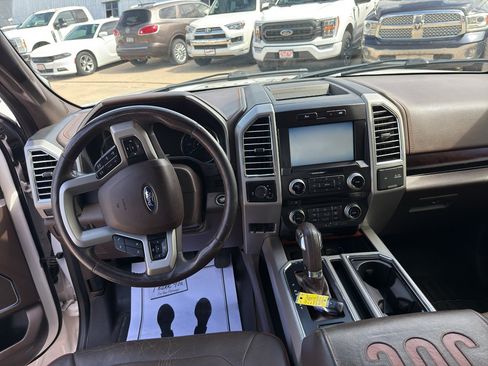 Used 2015 Ford F150 King Ranch w/ Equipment Group 601A Luxury AWD/4WD image 7