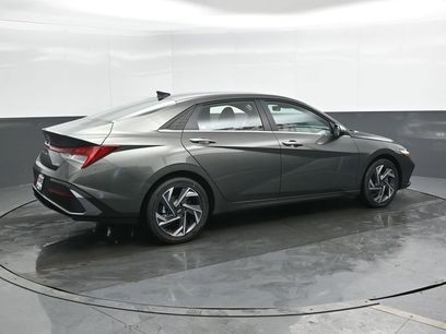 New 2026 Hyundai Elantra Limited w/ Cargo Package