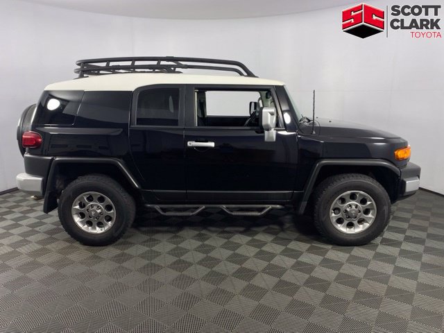 Used 2012 Toyota FJ Cruiser 4WD w/ Upgrade Pkg image 11