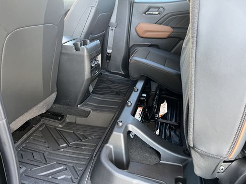 New 2026 GMC Canyon AT4 w/ Technology Plus Package AWD/4WD image 17