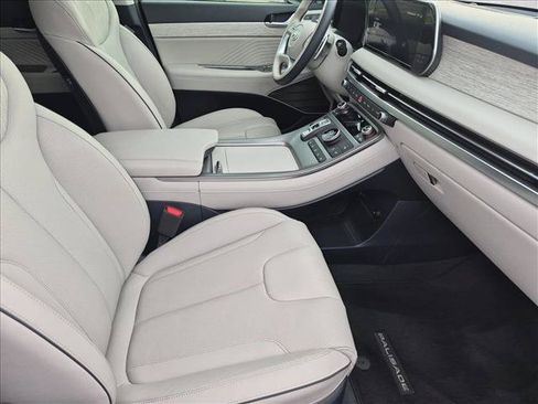 Used 2025 Hyundai Palisade Calligraphy FWD image 22