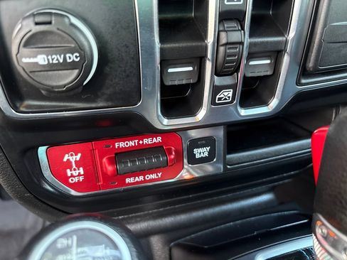 Used 2023 Jeep Wrangler Unlimited Rubicon 4xe w/ Safety Group AWD/4WD image 28