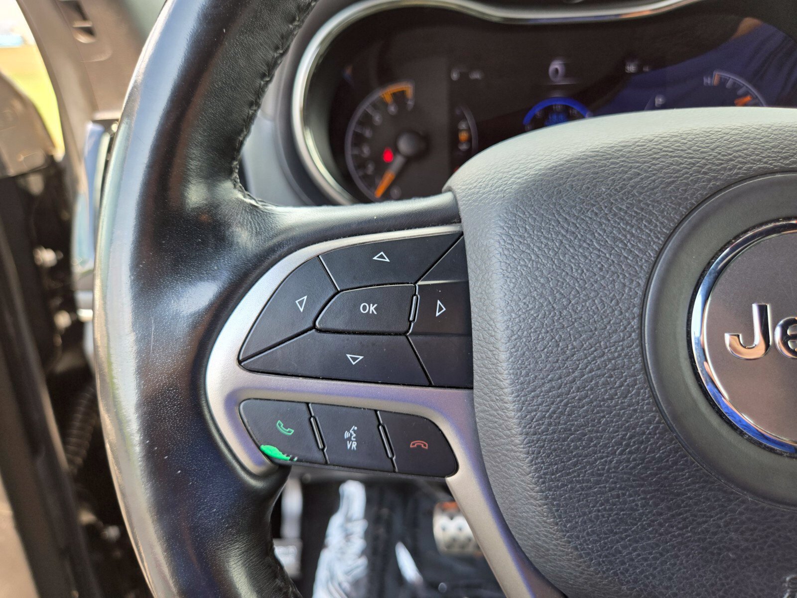 Used 2020 Jeep Grand Cherokee High Altitude AWD/4WD image 29