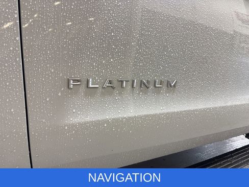 Used 2025 Ford Expedition Platinum AWD/4WD image 14