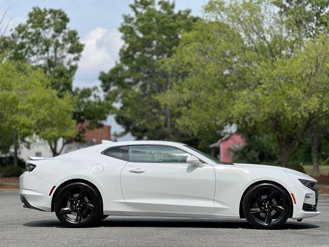 Used 2019 Chevrolet Camaro SS RWD image 4