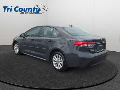 Certified 2025 Toyota Corolla LE w/ LE Premium Package FWD image 5