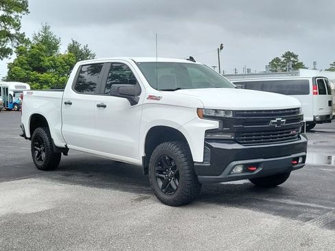 Used 2020 Chevrolet Silverado 1500 LT Trail Boss AWD/4WD image 32