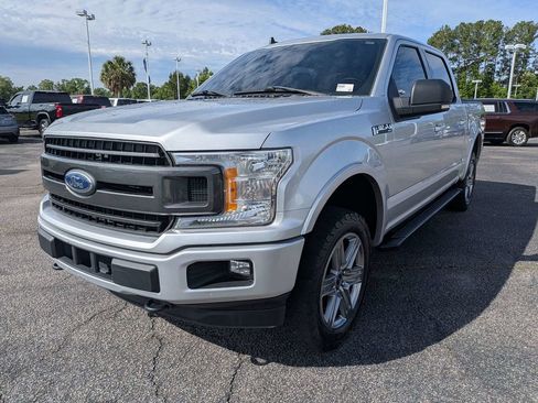 Used 2019 Ford F150 XLT w/ Equipment Group 302A Luxury AWD/4WD image 11