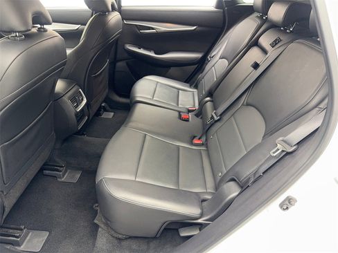 Used 2024 INFINITI QX50 Luxe image 32