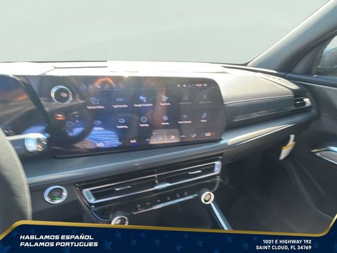 New 2026 Chevrolet Traverse LT w/ Driver Confidence Package FWD image 18