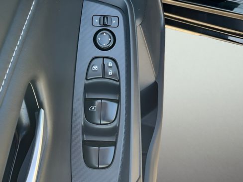 Used 2025 Nissan Sentra SV FWD image 14