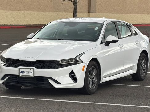 Used 2023 Kia K5 LXS image 8