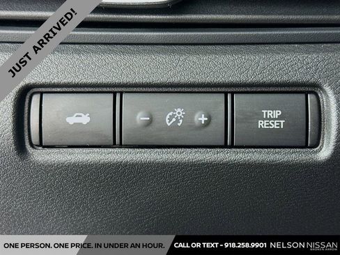 Certified 2025 Nissan Altima 2.5 SR w/ SR Premium Package image 10