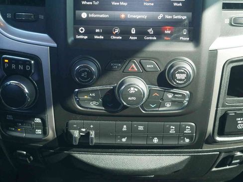 Used 2019 RAM 1500 Big Horn AWD/4WD image 7