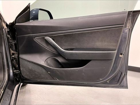 Used 2019 Tesla Model 3 Long Range image 21
