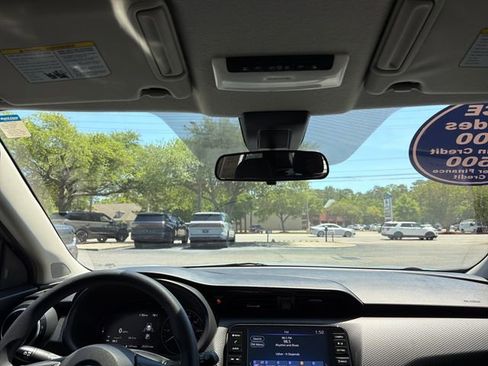 Used 2021 Nissan Kicks SV FWD image 21