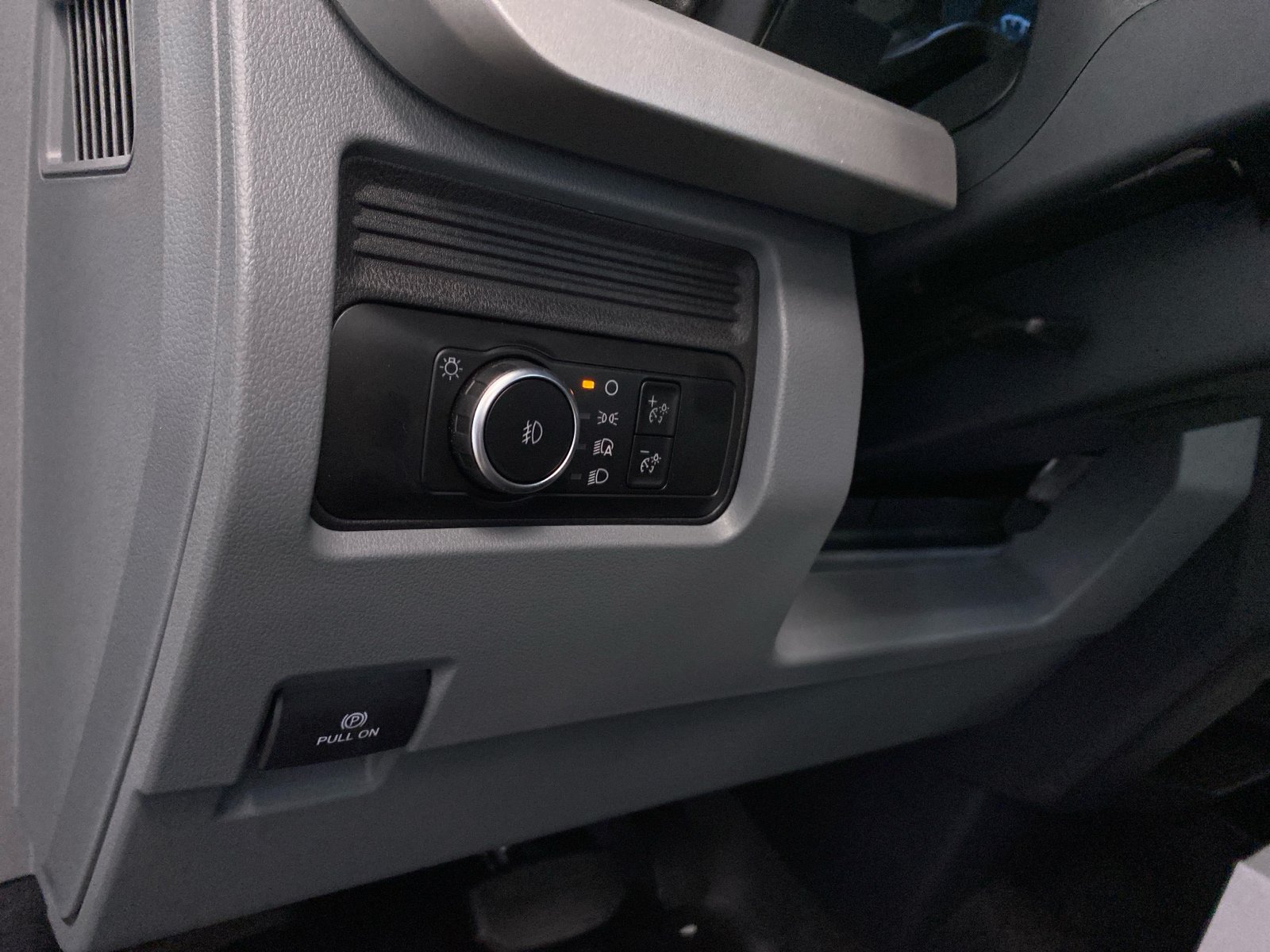 New 2026 Ford F550 4x4 Regular Cab Super Duty image 11