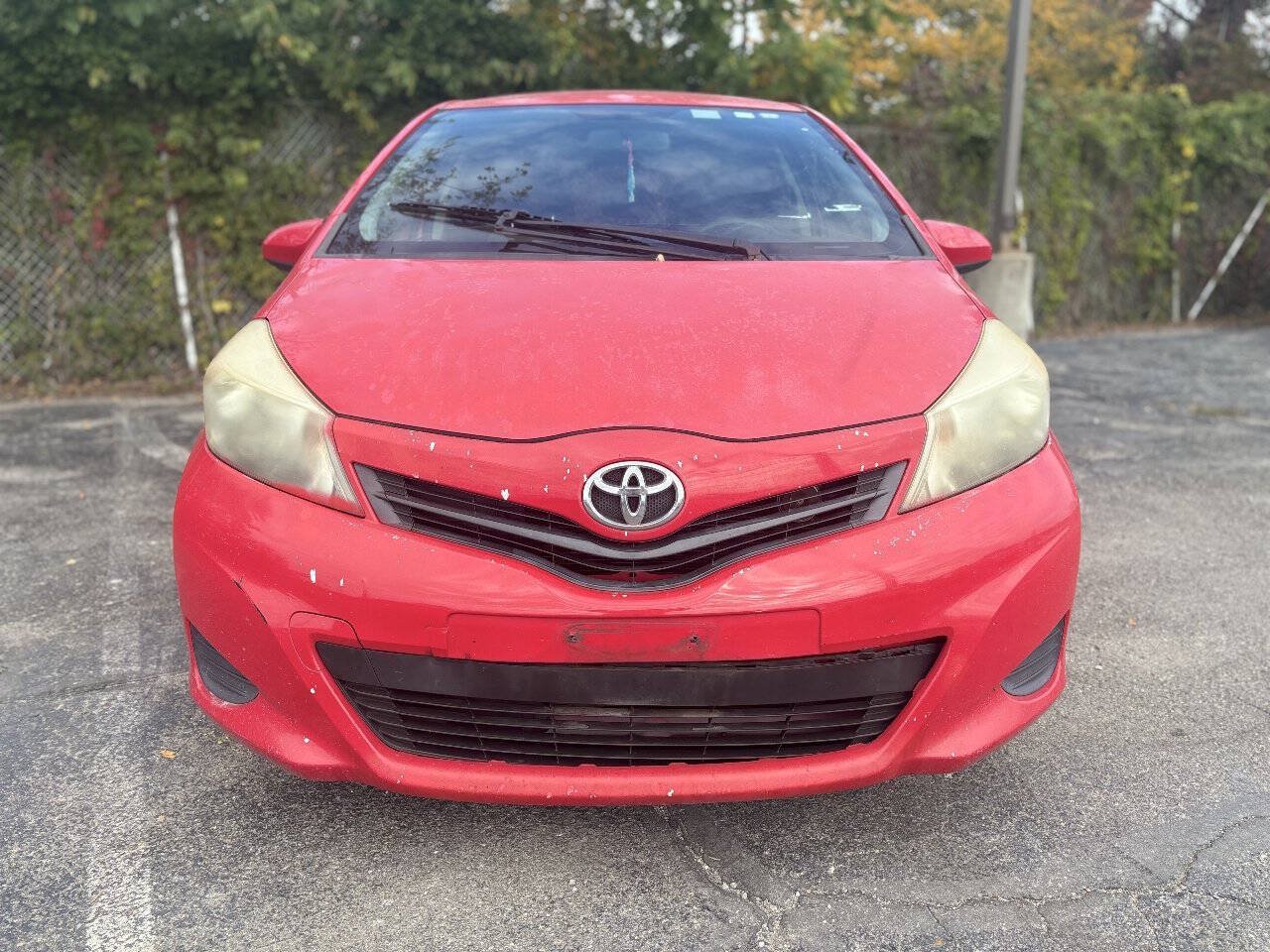 Used 2012 Toyota Yaris LE FWD image 8