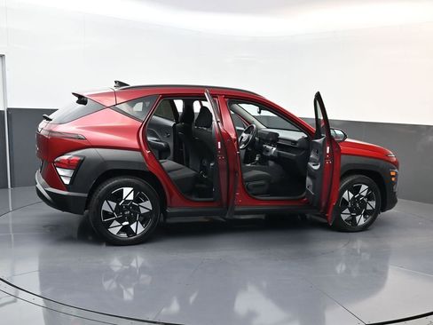 Certified 2025 Hyundai Kona SEL FWD image 28