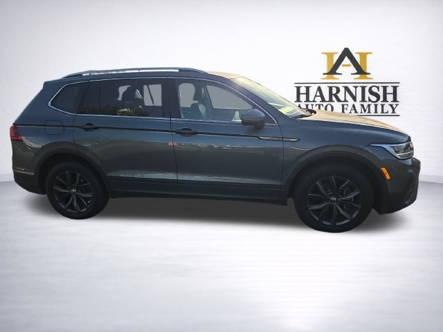 Used 2023 Volkswagen Tiguan SE w/ Panoramic Sunroof Package AWD/4WD image 4