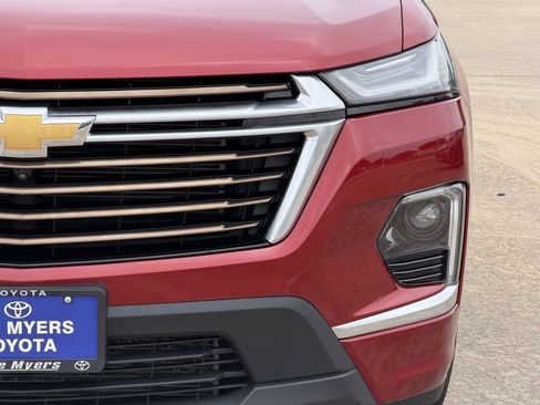 Used 2023 Chevrolet Traverse High Country FWD image 4