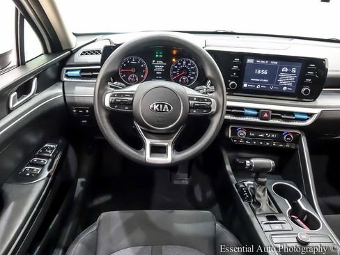 Used 2021 Kia K5 LXS image 17