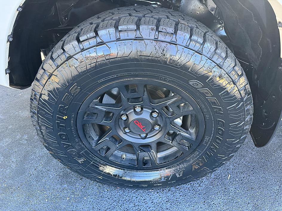 Certified 2024 Toyota 4Runner SR5 Premium w/ Moonroof Package AWD/4WD image 26