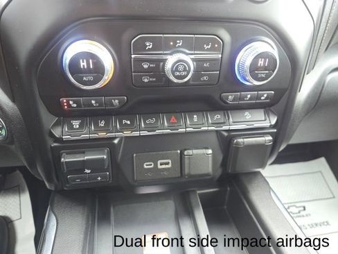 Used 2021 GMC Sierra 2500 AT4 image 26