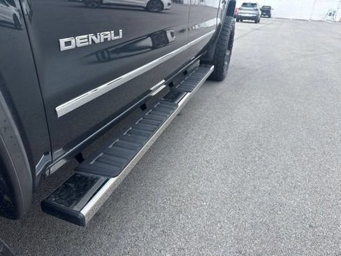 Used 2018 GMC Sierra 1500 Denali AWD/4WD image 11