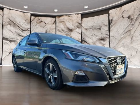 Used 2019 Nissan Altima 2.5 S FWD image 3