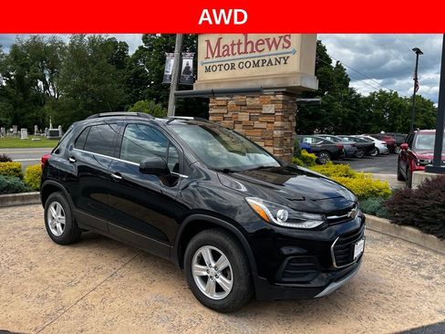 Used 2019 Chevrolet Trax LT w/ LT Convenience Package AWD/4WD image 1