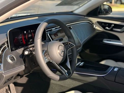 New 2026 Mercedes-Benz E 350 4MATIC Sedan image 16