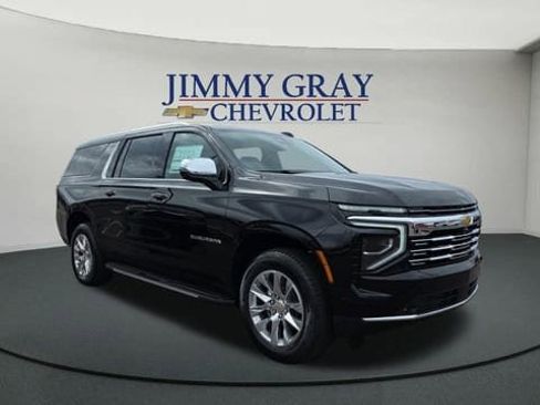 New 2026 Chevrolet Suburban Premier w/ Sun And Tow Package image 7