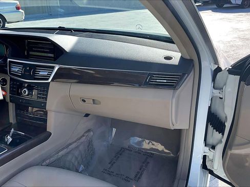 Used 2011 Mercedes-Benz E 350 Sedan image 17
