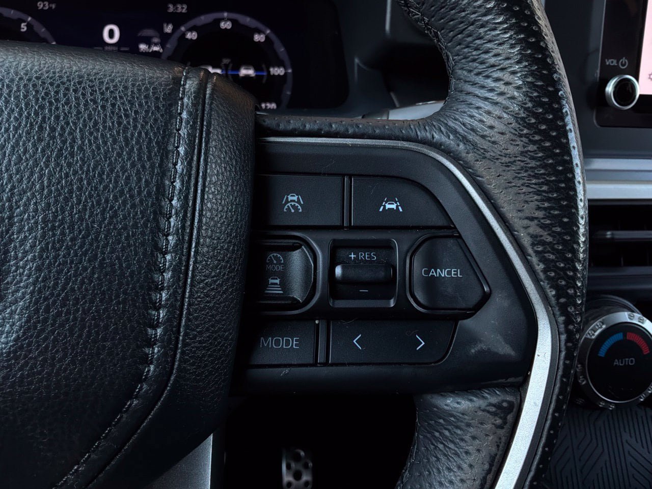 Used 2024 Toyota Tacoma TRD Sport RWD image 36