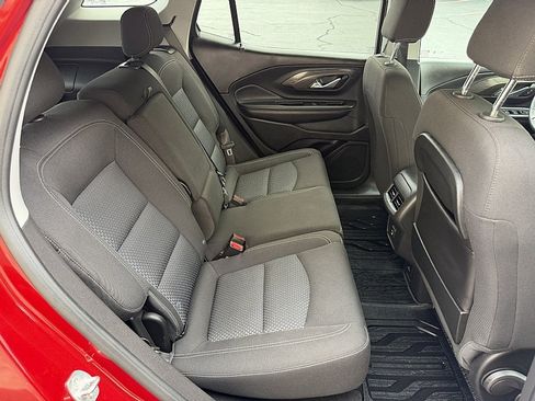 Used 2023 GMC Terrain SLE w/ Driver Convenience Package FWD image 21
