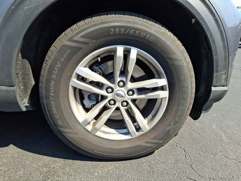 Certified 2022 Ford Explorer XLT w/ Equipment Group 202A AWD/4WD image 8