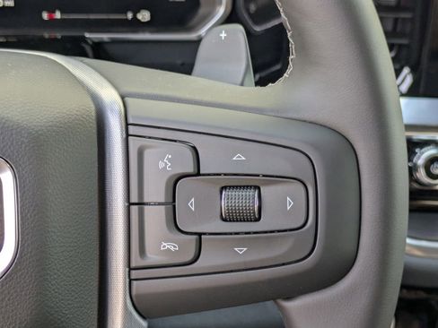 New 2026 GMC Sierra 1500 SLT image 17