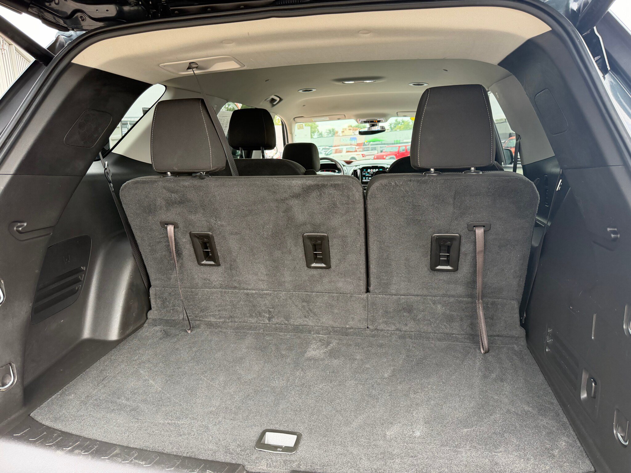 Used 2019 Chevrolet Traverse LT w/ LPO, Floor Liner Package AWD/4WD image 11