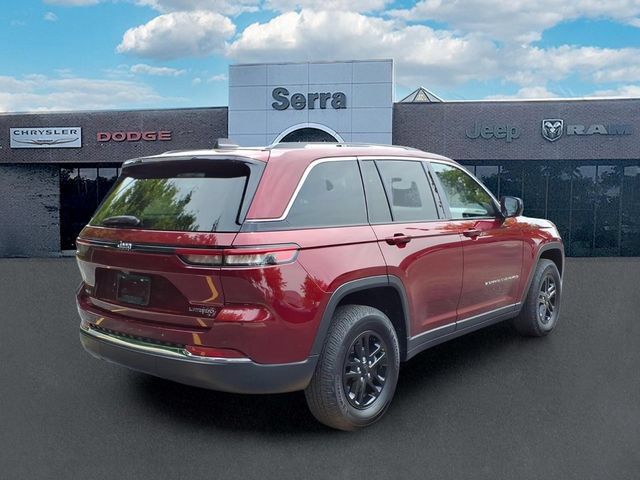 Used 2023 Jeep Grand Cherokee Laredo w/ Luxury Tech Group I AWD/4WD image 7