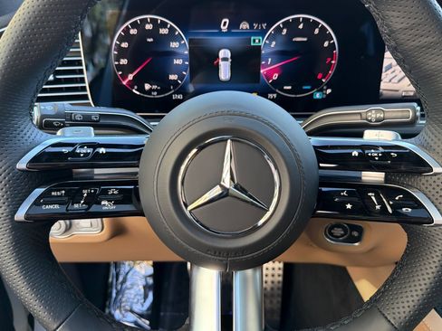 New 2026 Mercedes-Benz GLS 580 4MATIC image 24