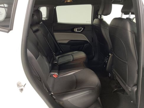 Used 2023 Jeep Compass Limited w/ Elite Group AWD/4WD image 19