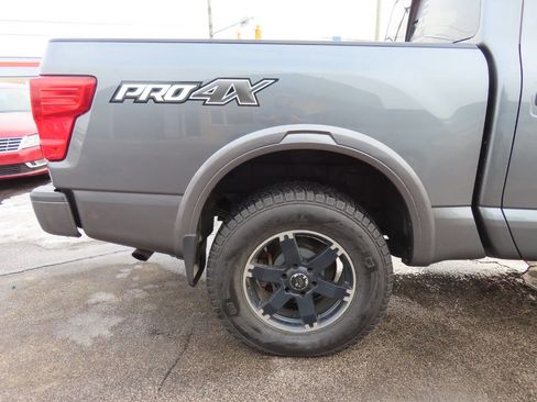 Used 2017 Nissan Titan PRO-4X image 46
