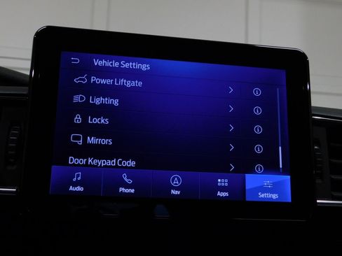 Used 2023 Ford Explorer Limited w/ Class IV Trailer Tow Package AWD/4WD image 69