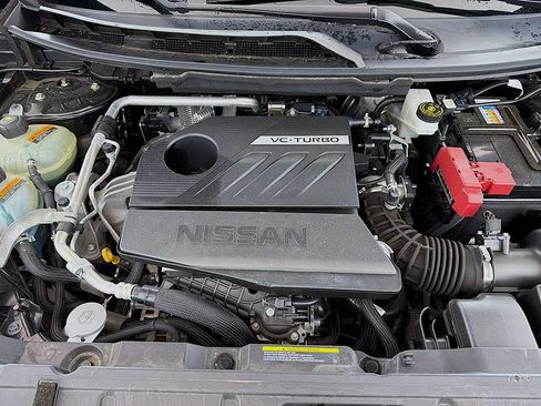 Used 2023 Nissan Rogue SV AWD/4WD image 15